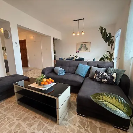 公寓 Floor Flat In 斯利马